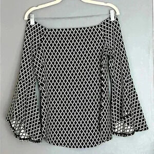 Karen Kane Off Shoulder Women's Top (Y3)